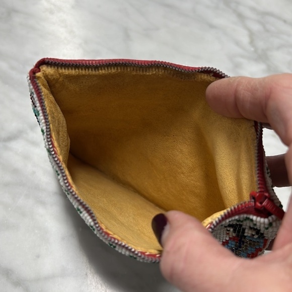 Native American Beaded Pouch with Leather Lining from 1920's Handmade - Picture 5 of 10